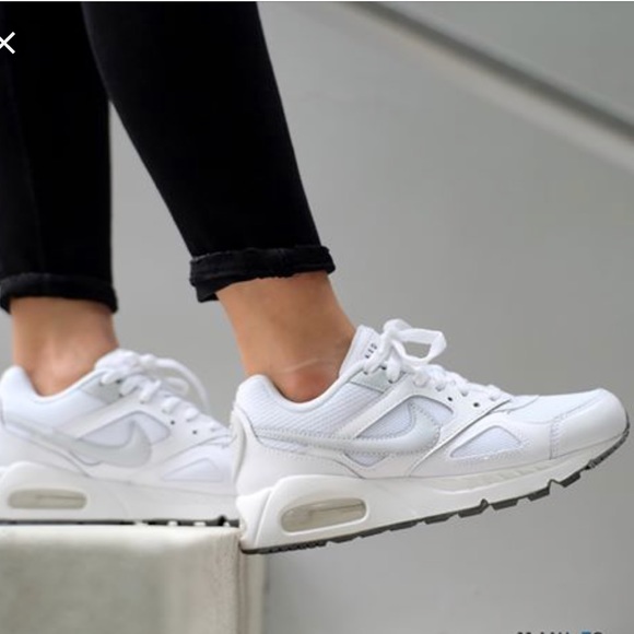 air max ivo white